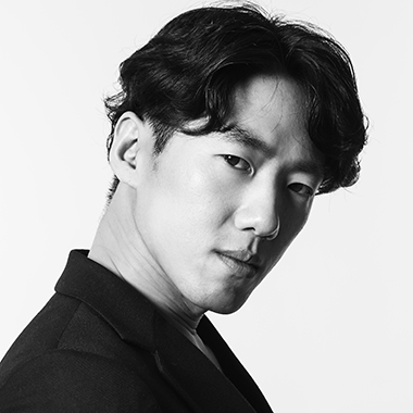 Jinyook Ryu